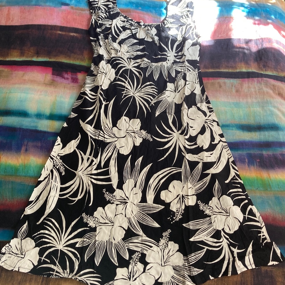 Hibiscus Collection Hawaii, Tina's creation Inc. Women's Midi Dress - Size: L